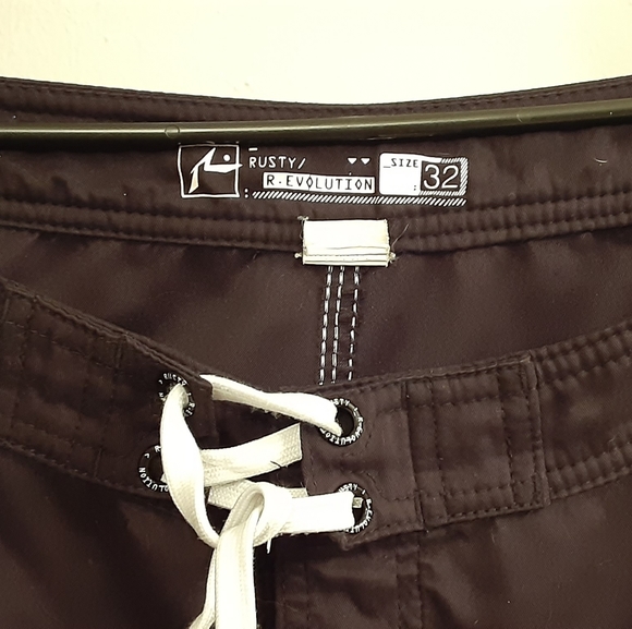Rusty Revolution board shorts - Picture 2 of 3